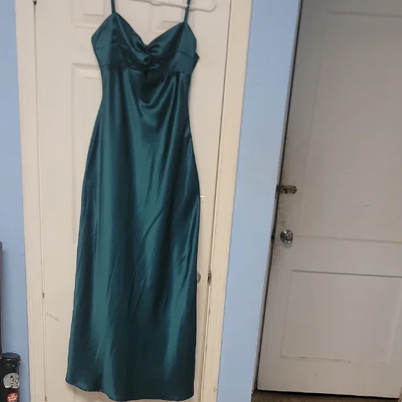 strapless open back dress Dressystars Women Olive Green Prom Dress Cowl Neck Chain Strap A Line Long  Evening Dress